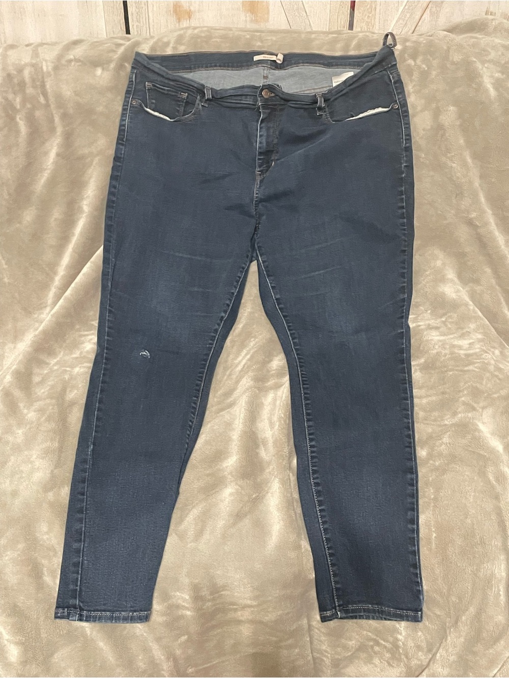Levi's Women's Navy Skinny Stretch Jeans